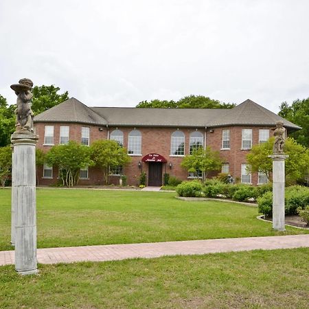 Messina Hof Winery And Resort (Adults Only) Bryan Exterior photo